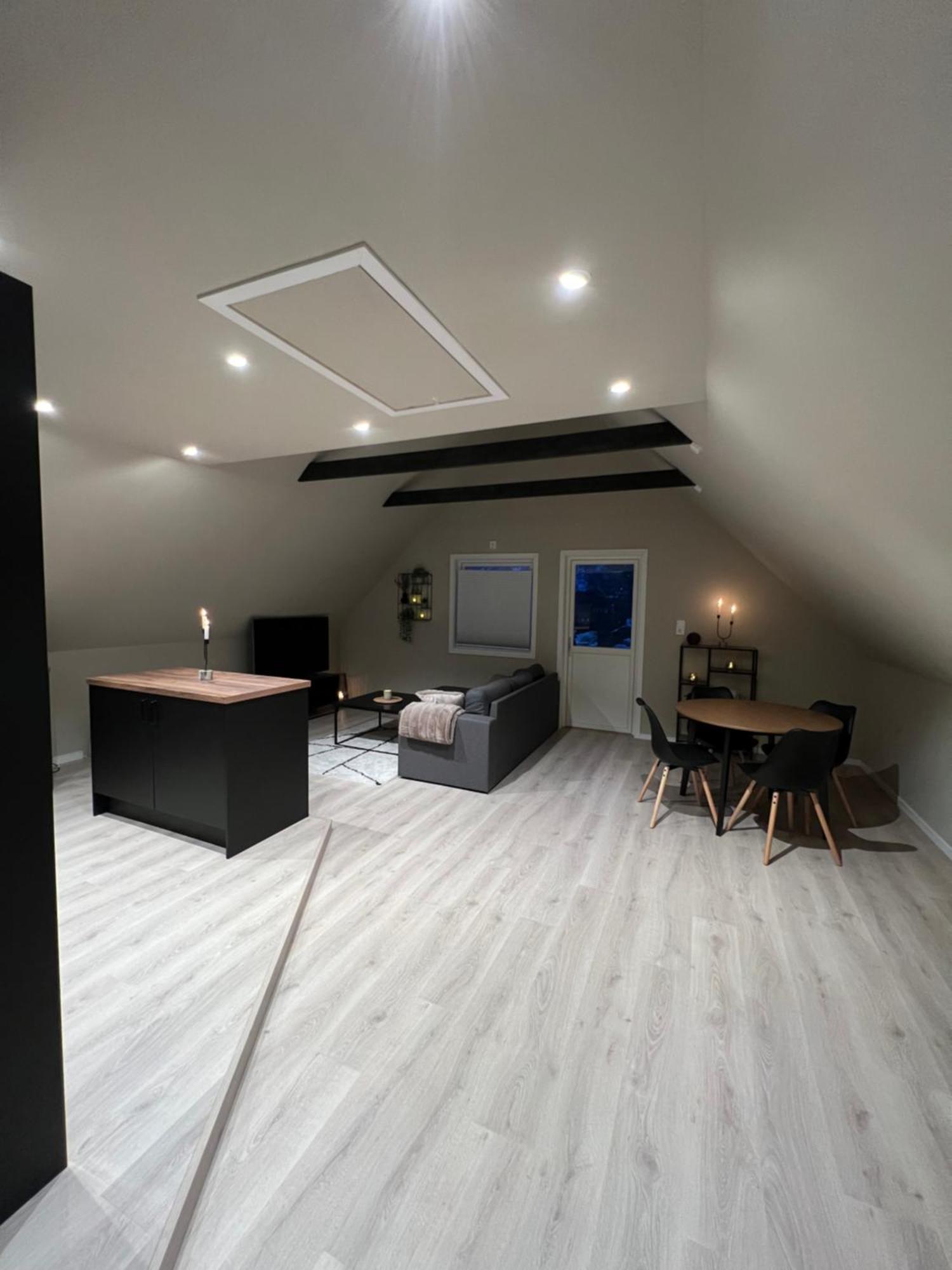 Central Apartment In スヴォルヴァール エクステリア 写真